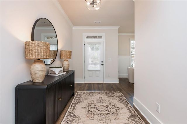 5570 Overview Drive, Flowery Branch, GA 30542
