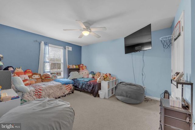 401 JOSEPHINE LN, Mullica Hill, NJ 08062