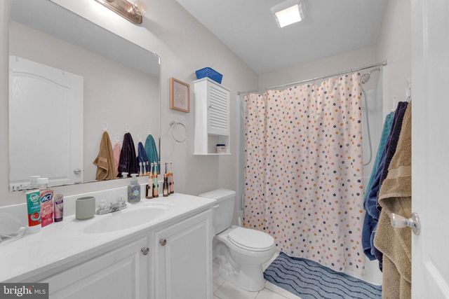 401 JOSEPHINE LN, Mullica Hill, NJ 08062