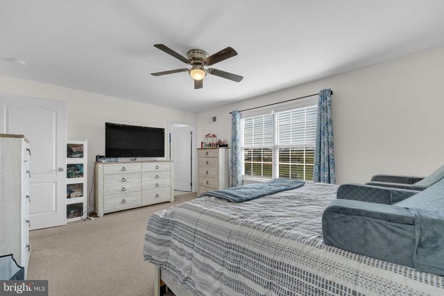 401 JOSEPHINE LN, Mullica Hill, NJ 08062