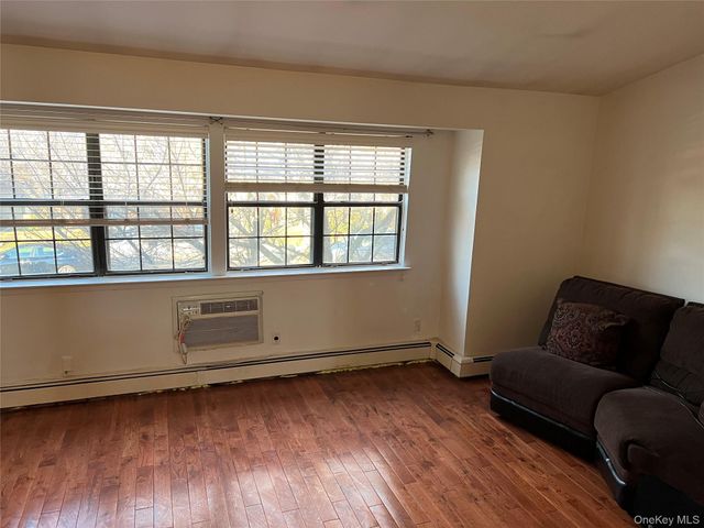 411 121st Street 12, College Point, NY 11356