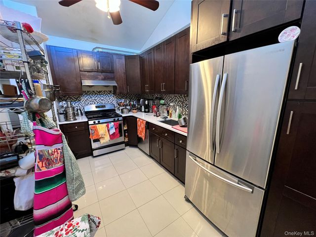 411 121st Street 12, College Point, NY 11356