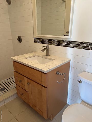 411 121st Street 12, College Point, NY 11356