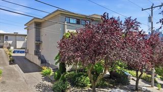 914 6th Avenue N #201, Seattle, WA 98109