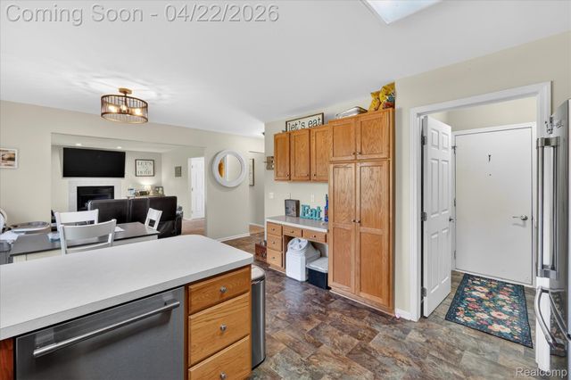 410 Bent Oak Street, Fenton, MI 48430