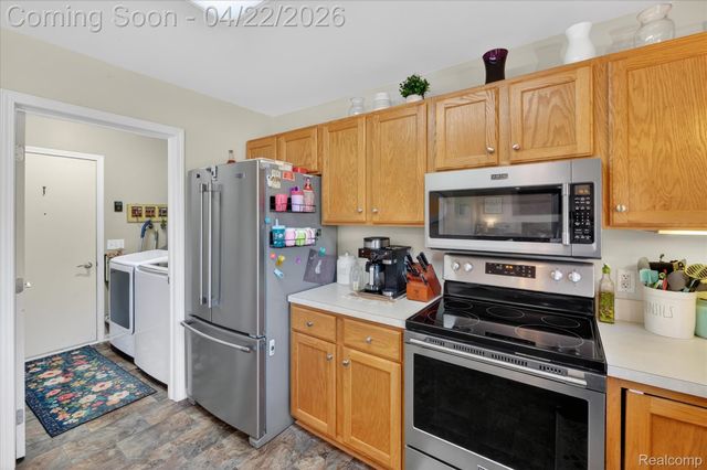 410 Bent Oak Street, Fenton, MI 48430
