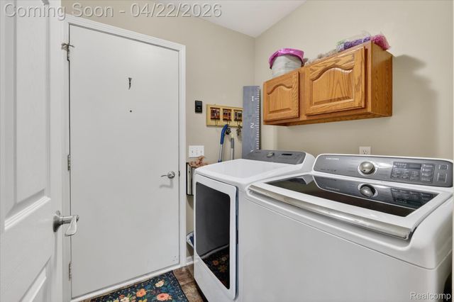 410 Bent Oak Street, Fenton, MI 48430