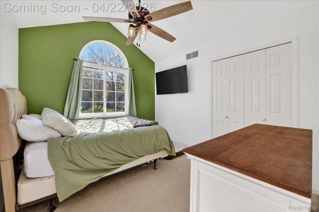 410 Bent Oak Street, Fenton, MI 48430