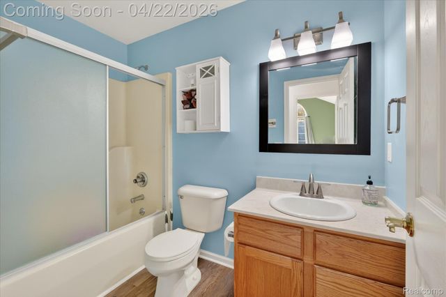 410 Bent Oak Street, Fenton, MI 48430