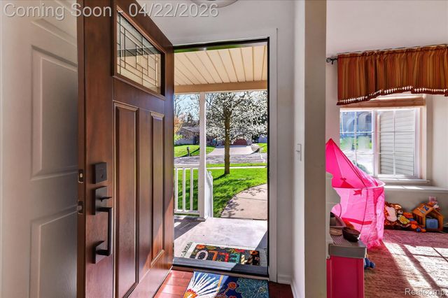 410 Bent Oak Street, Fenton, MI 48430