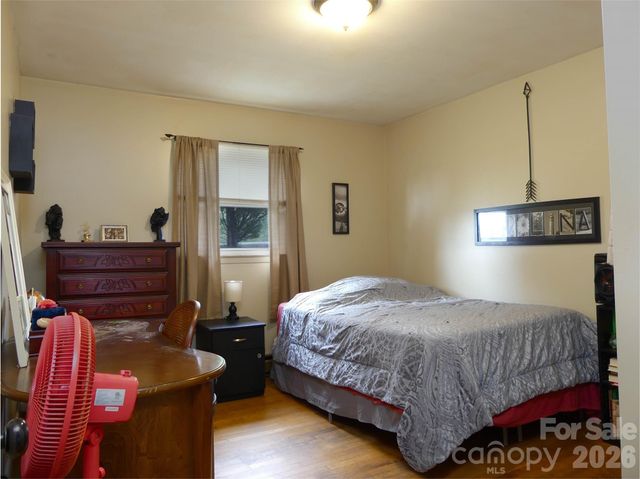 4636 Oak Hill School Road, Lenoir, NC 28645