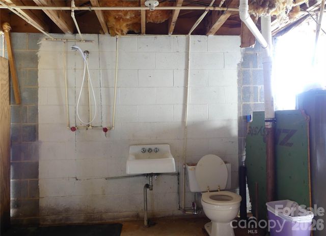 4636 Oak Hill School Road, Lenoir, NC 28645