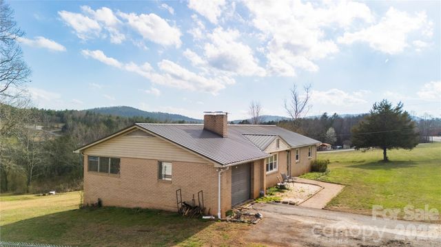 4636 Oak Hill School Road, Lenoir, NC 28645