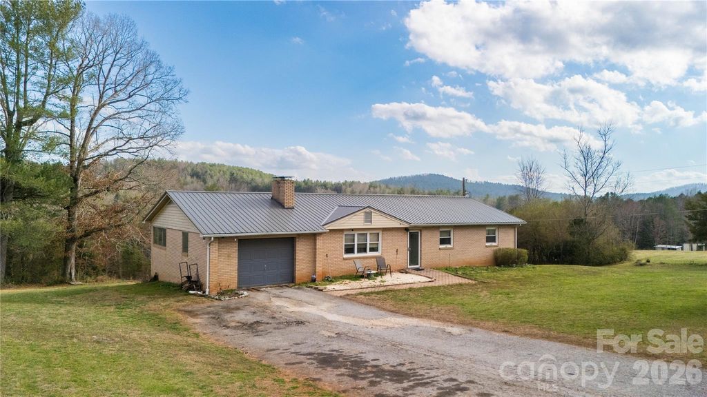 4636 Oak Hill School Road, Lenoir, NC 28645