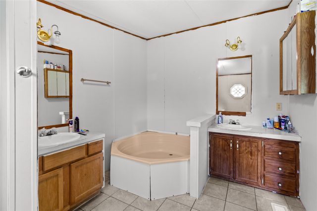 1501 2nd Street, Kerens, TX 75144