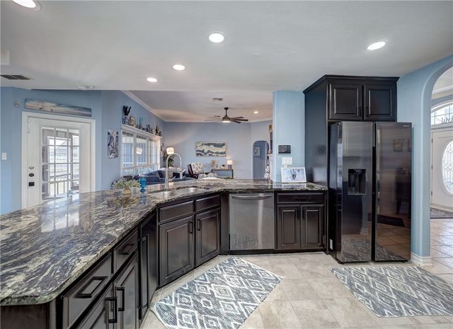 15002 DASMARINAS Dr, Corpus Christi, TX 78418