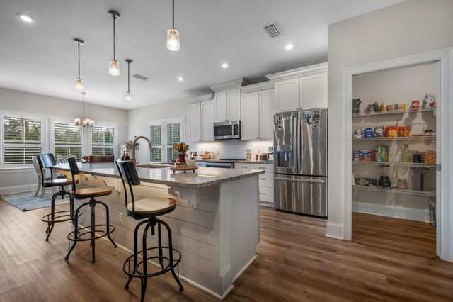 4425 SUMMERFIELD Drive, Tallahassee, FL 32303