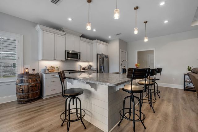 4425 SUMMERFIELD Drive, Tallahassee, FL 32303