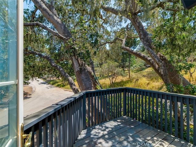 1987 Dorking Avenue, Cambria, CA 93428