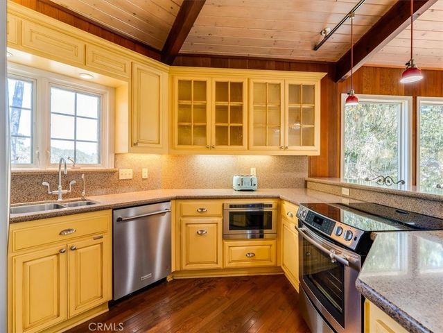 1987 Dorking Avenue, Cambria, CA 93428