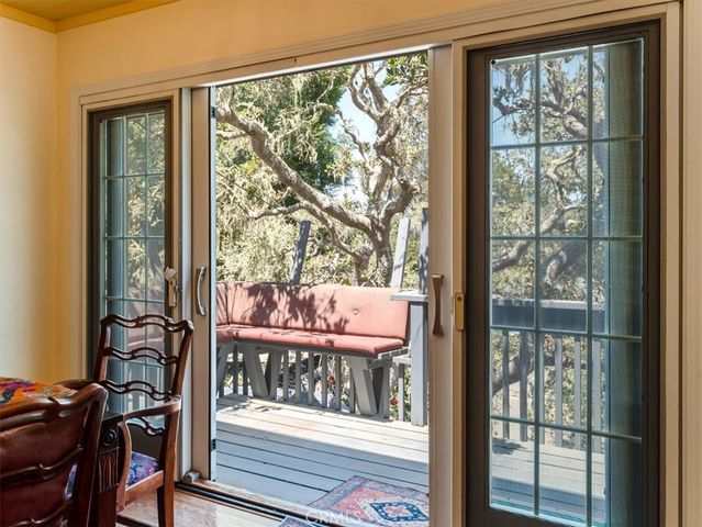 1987 Dorking Avenue, Cambria, CA 93428