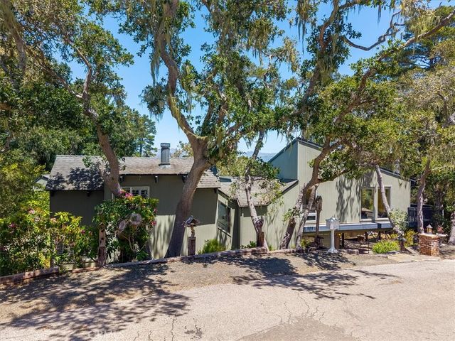 1987 Dorking Avenue, Cambria, CA 93428