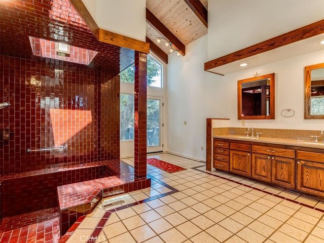 1987 Dorking Avenue, Cambria, CA 93428