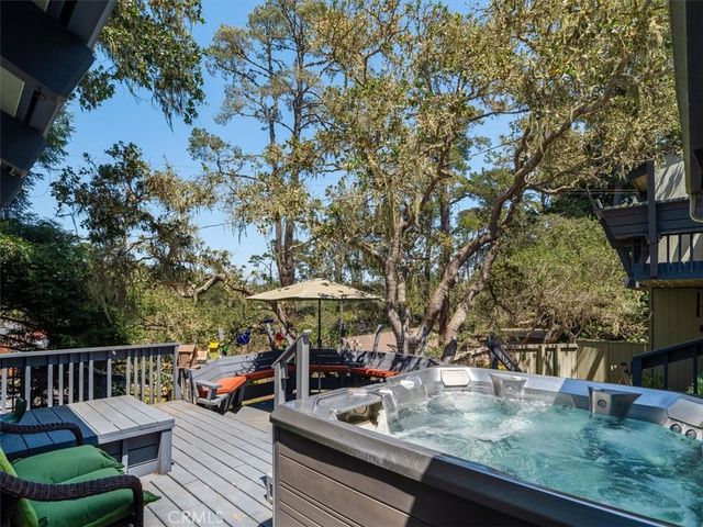 1987 Dorking Avenue, Cambria, CA 93428