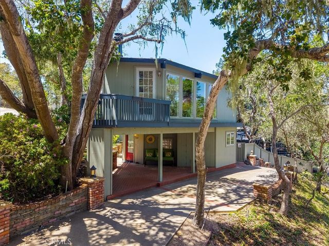 1987 Dorking Avenue, Cambria, CA 93428