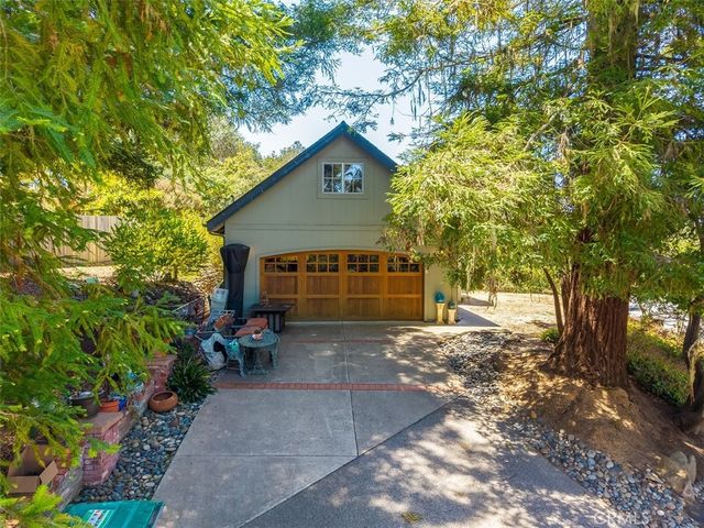 1987 Dorking Avenue, Cambria, CA 93428