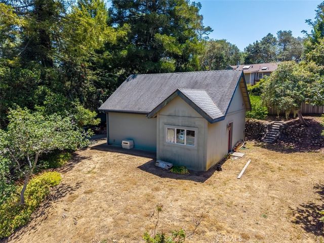 1987 Dorking Avenue, Cambria, CA 93428