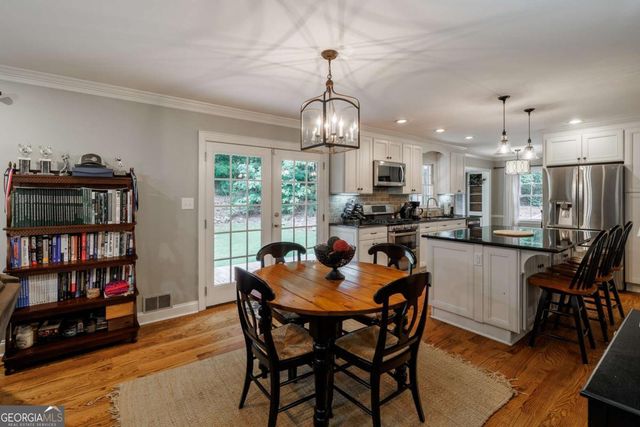 530 Westview Drive, Athens, GA 30606