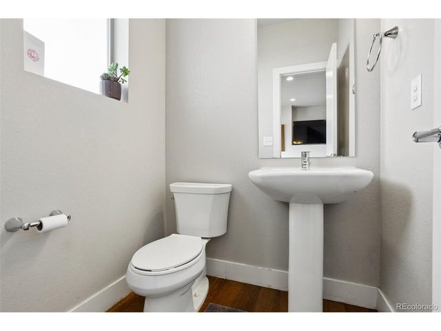 5548 Valentia Ct, Denver, CO 80238
