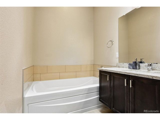 5548 Valentia Ct, Denver, CO 80238