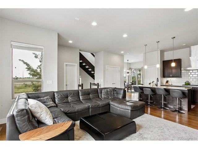 5548 Valentia Ct, Denver, CO 80238