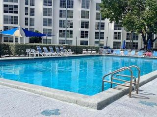 17620 Atlantic Blvd 505, Sunny Isles Beach, FL 33160
