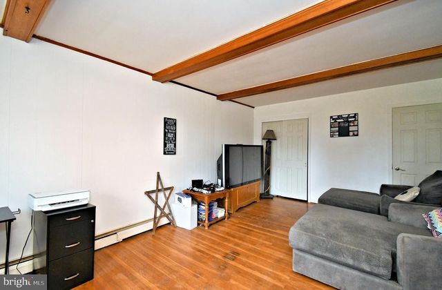 109 OLD AIRPORT RD, Douglassville, PA 19518