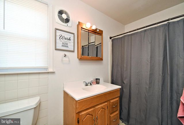 109 OLD AIRPORT RD, Douglassville, PA 19518