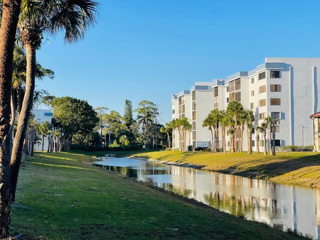 7770 Tahiti Lane 405, Lake Worth, FL 33467