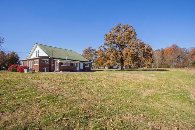 620 Cook Rd, Portland, TN 37148
