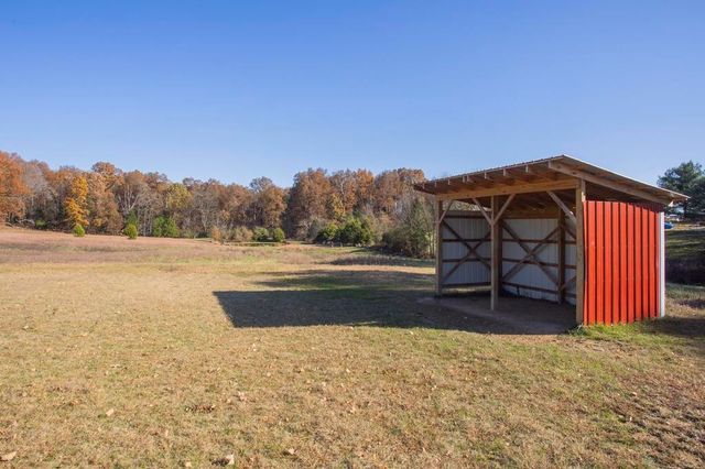 620 Cook Rd, Portland, TN 37148