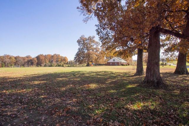 620 Cook Rd, Portland, TN 37148