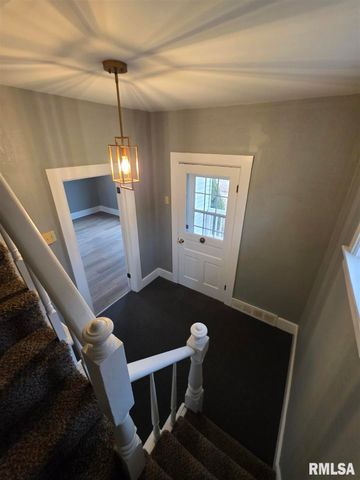 413 12TH Avenue, Fulton, IL 61252