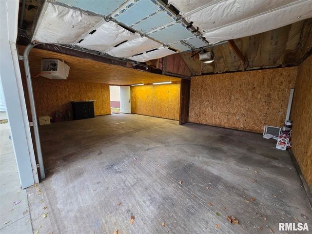 413 12TH Avenue, Fulton, IL 61252