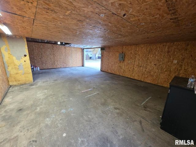 413 12TH Avenue, Fulton, IL 61252