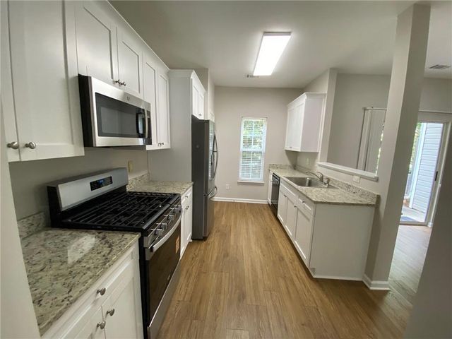 677 Kenridge Drive, Suwanee, GA 30024