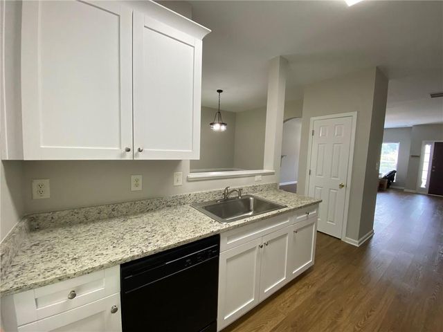 677 Kenridge Drive, Suwanee, GA 30024