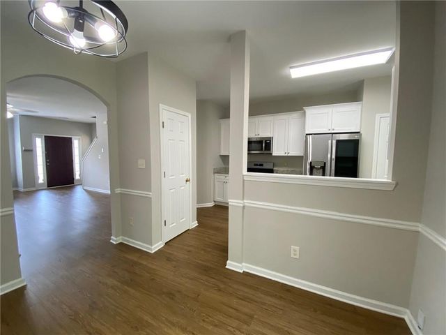 677 Kenridge Drive, Suwanee, GA 30024
