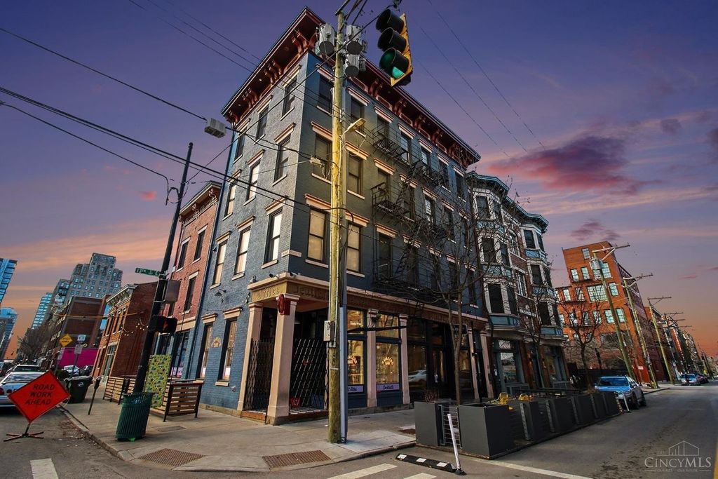 35 E 13th Street, Cincinnati, OH 45202