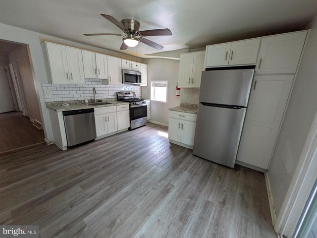 860 VELDE AVE, Pennsauken, NJ 08110
